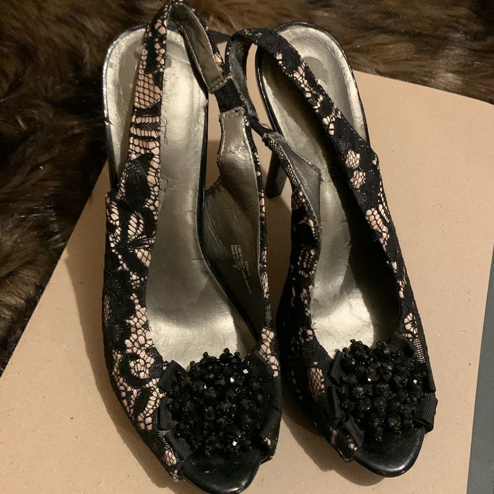 Open toe heels. Sexy summer. Sling back. Lulu Townsend